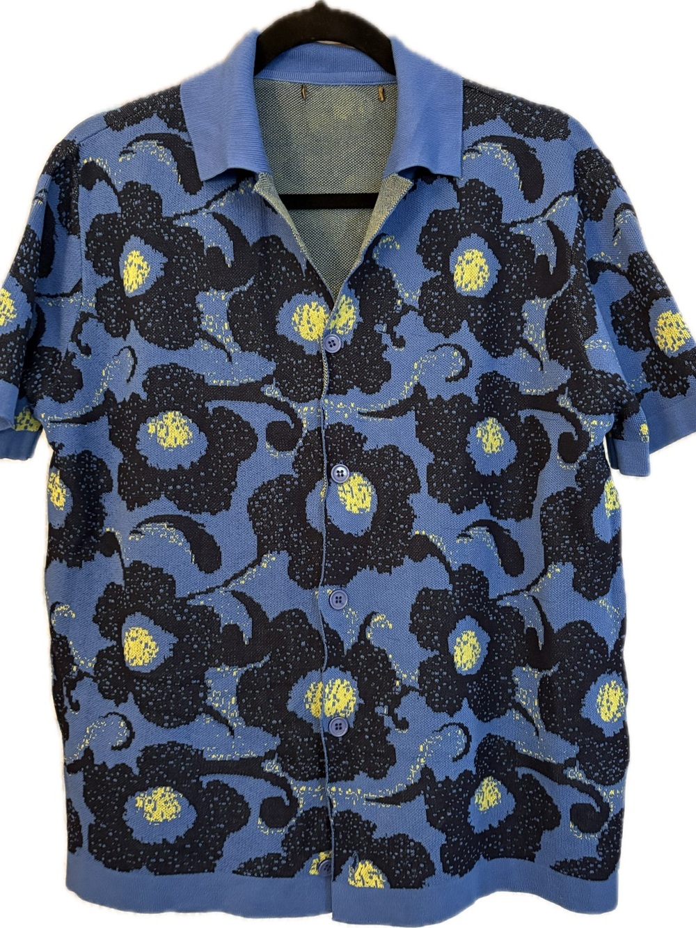 Urban Outfitters Blue Floral Short-Sleeve Button-Down Shirt with Yellow Accents